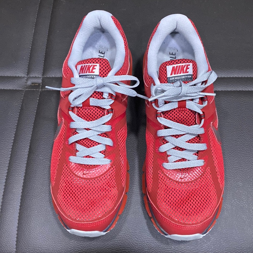 Nike Air MaxDefy RN